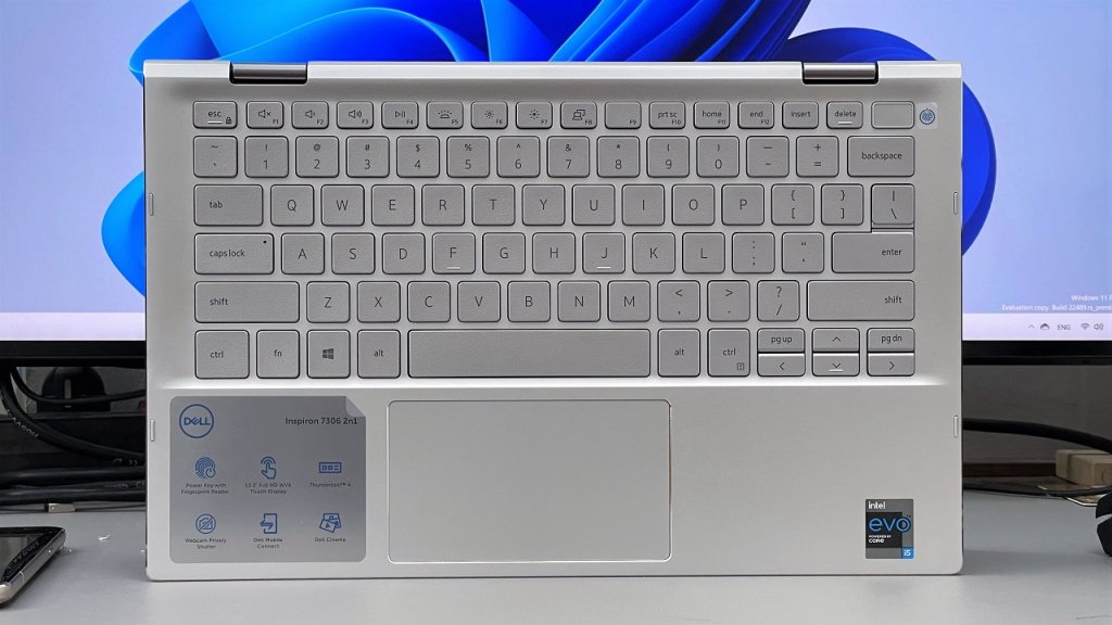 Dell Inspiron 7306 bàn phím.jpg