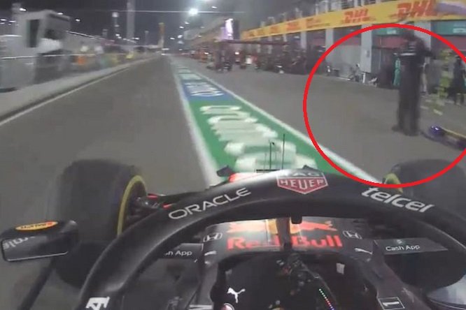 verstappen-merc.jpg