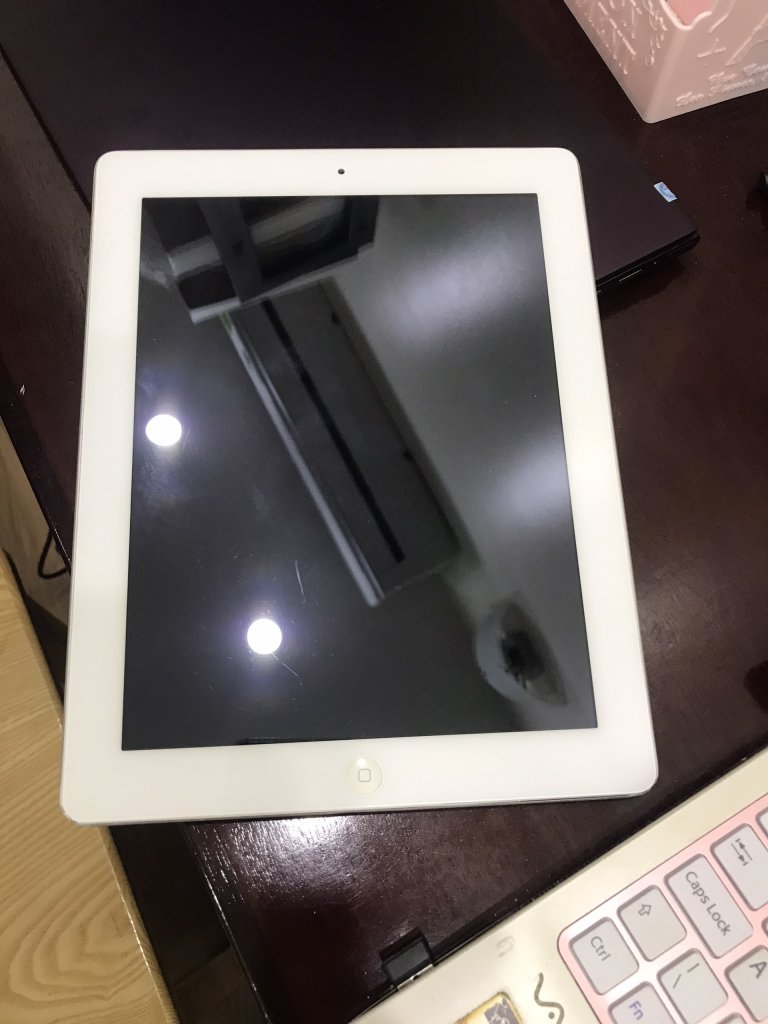 3a. Ipad2.jpg