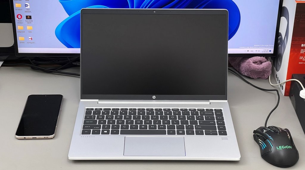 ProBook 445 G8 3.JPG