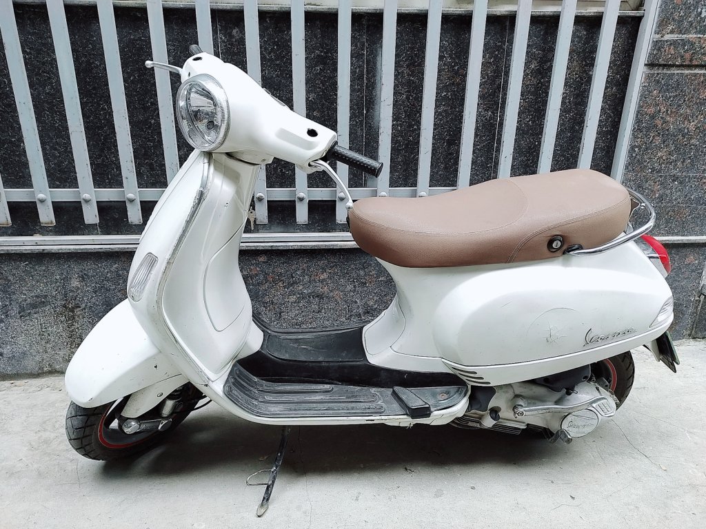 Vespa Lx  (1).jpg