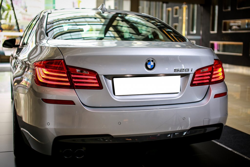 2013-BMW-5-Series-Launch-4.jpg