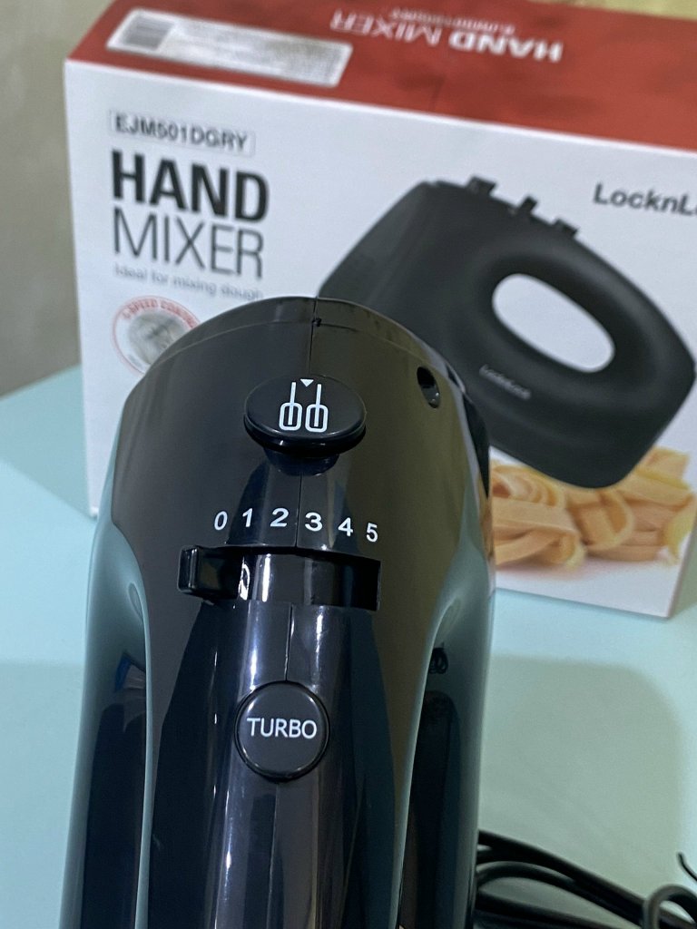 Máy đánh trứng Hand Mixer LocknLock EJM501DGRY6.jpg