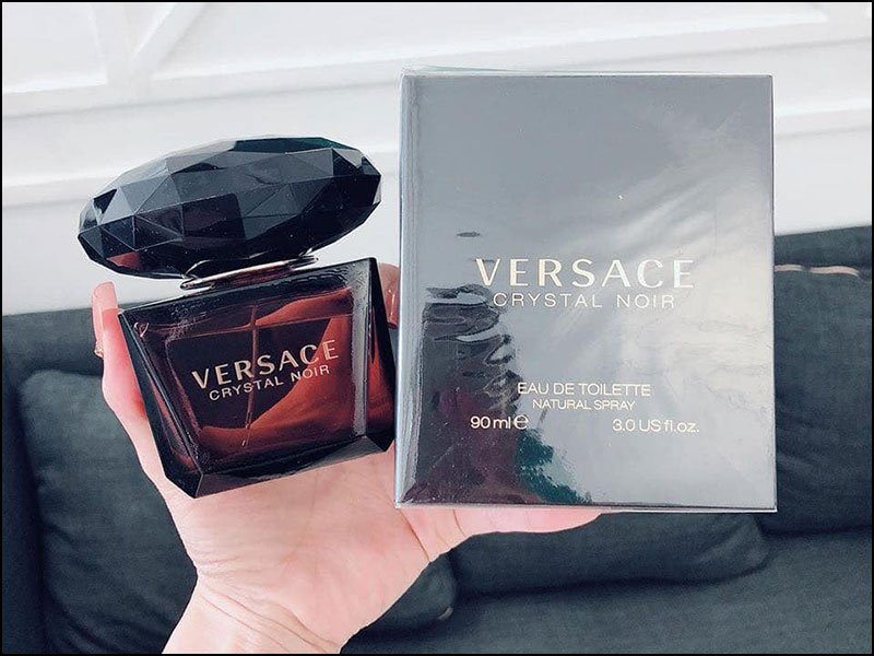 Nuoc-hoa-nu-Versace-Crystal-Noir-EDT-30ml-bam-toa-tot.jpg