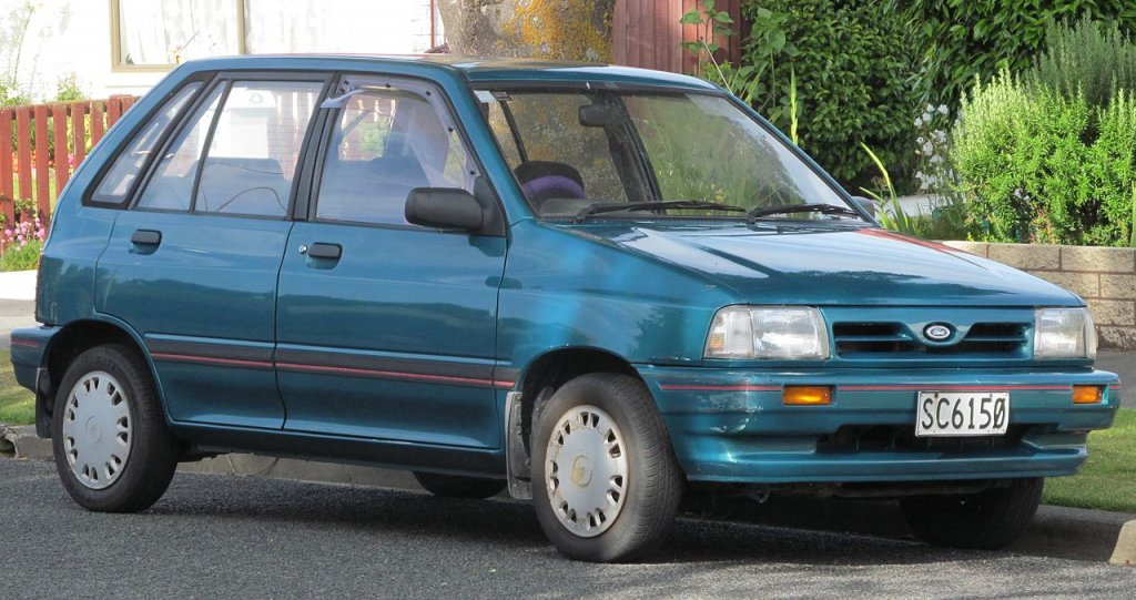 1280px-1993_Ford_Festiva_GL_(facelift,_New_Zealand).jpg