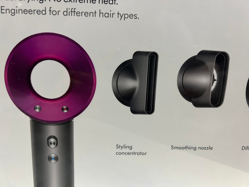 Máy sấy tóc Supersonic Dyson HD081.jpeg