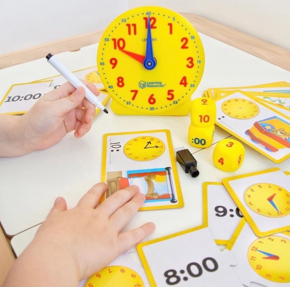 Bộ học xem giờ Time Activity Set Learning Resources LER 322010.jpeg