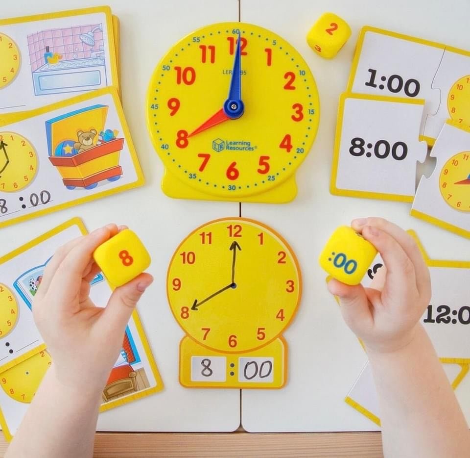 Bộ học xem giờ Time Activity Set Learning Resources LER 322015.jpeg