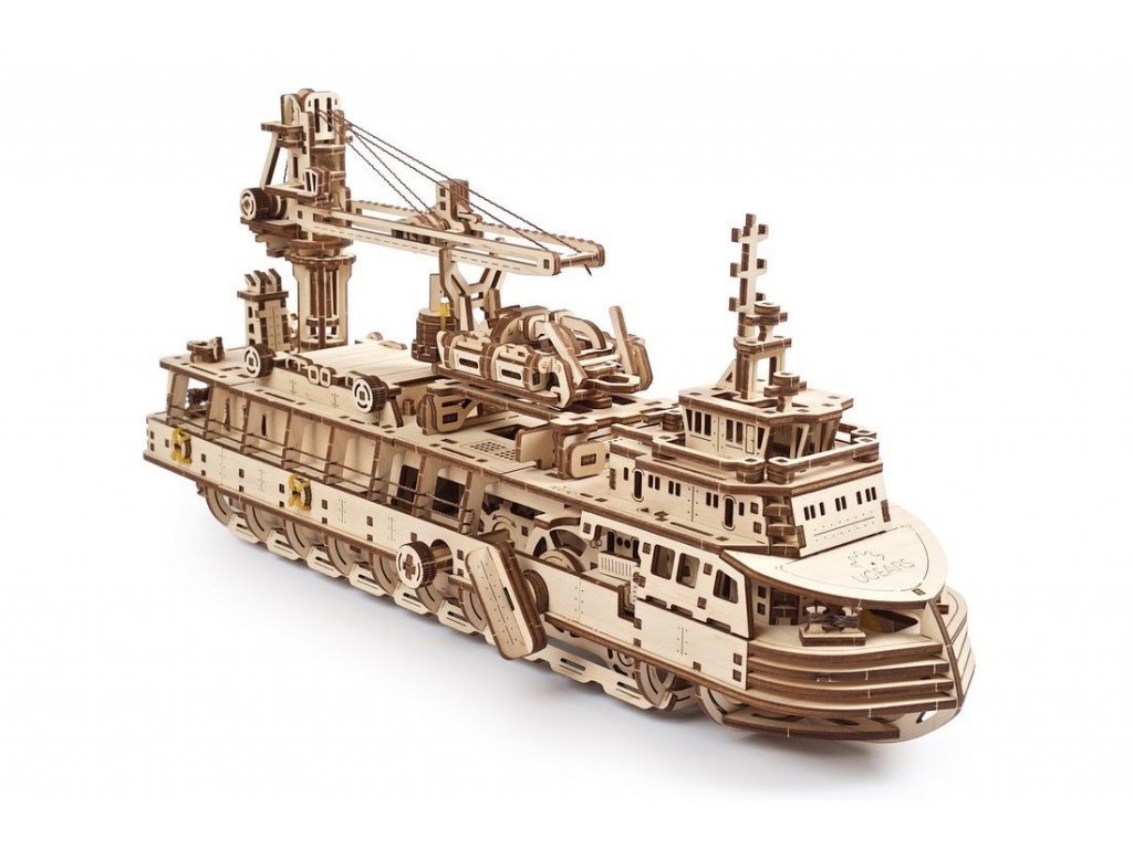 320_ugears-research-vessel-model-kit-02-max-1100.jpg