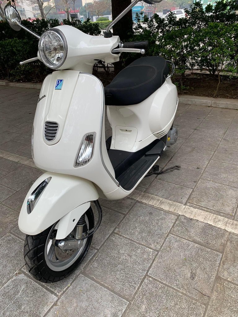 vespa lx  (1).jpg