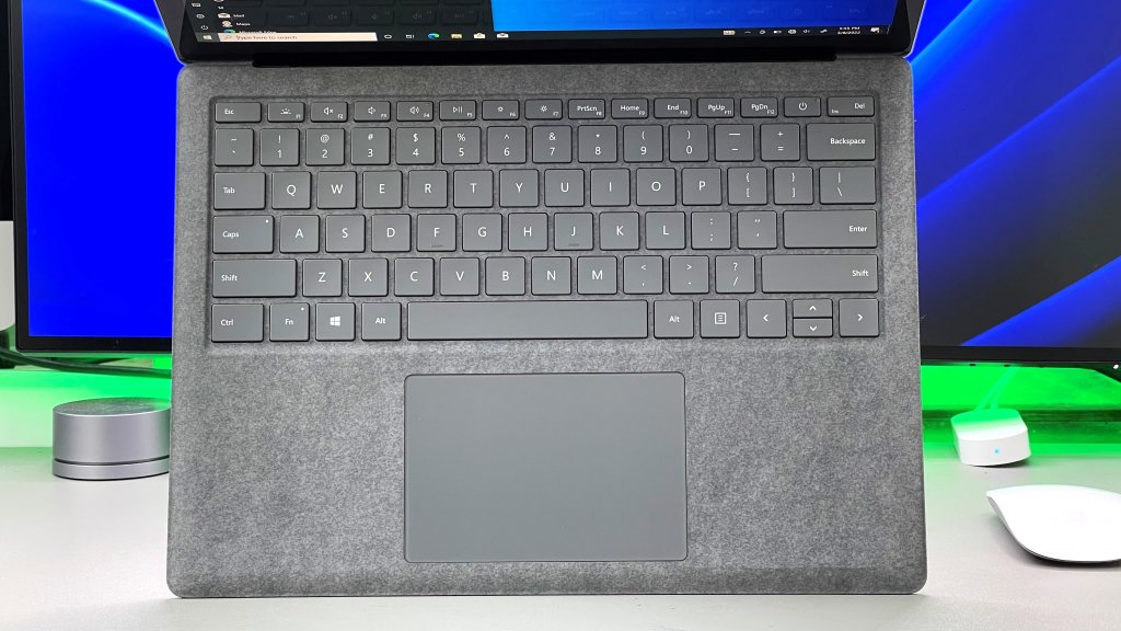 Surface laptop 4 2.JPG