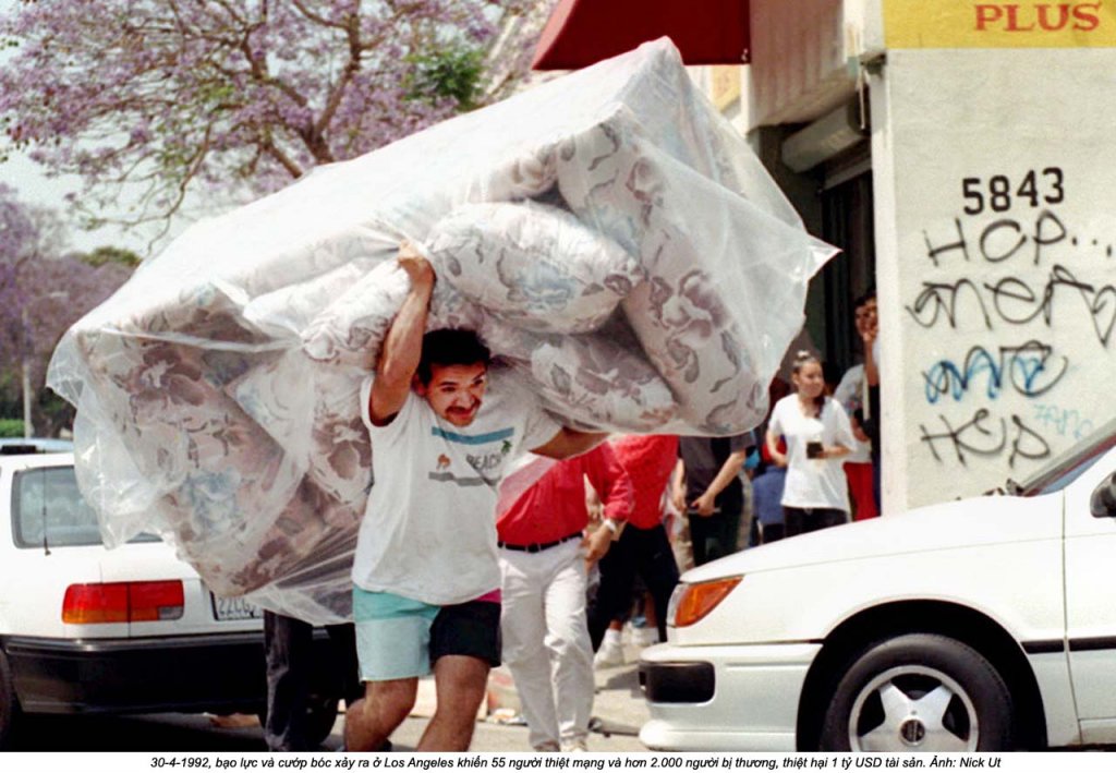 1992 Los Angeles riots (15).jpg