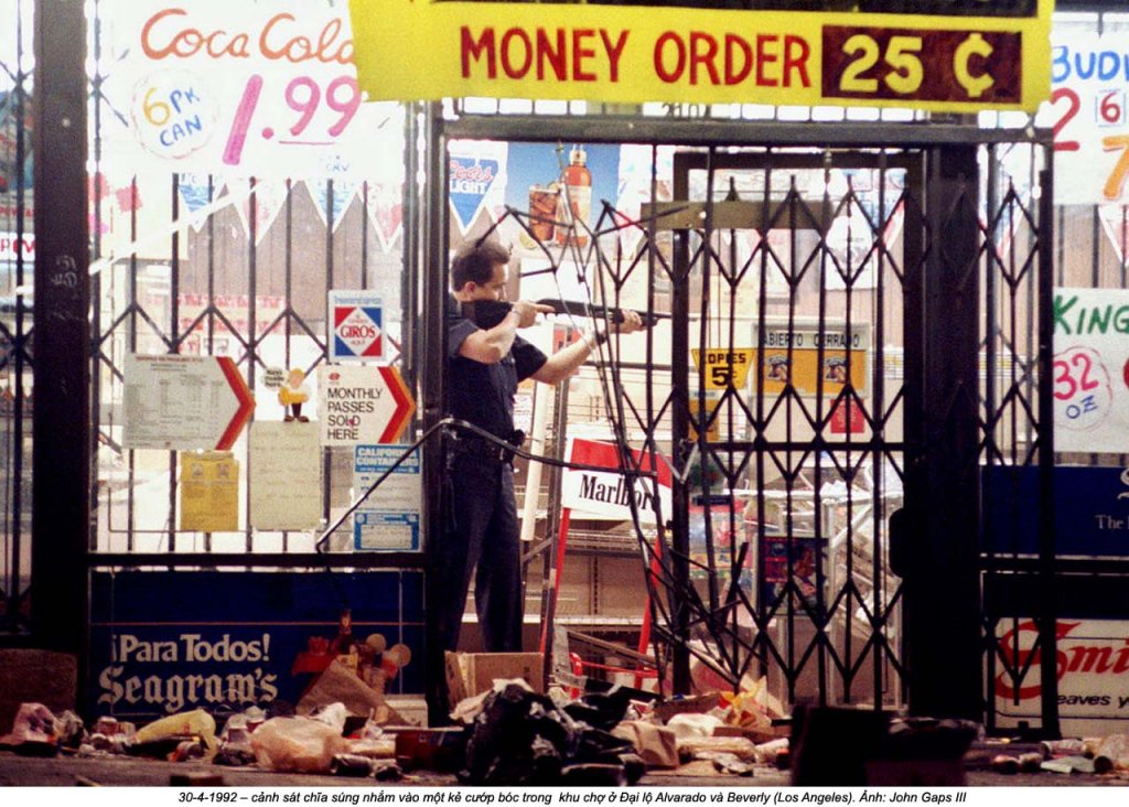 1992 Los Angeles riots (27).jpg