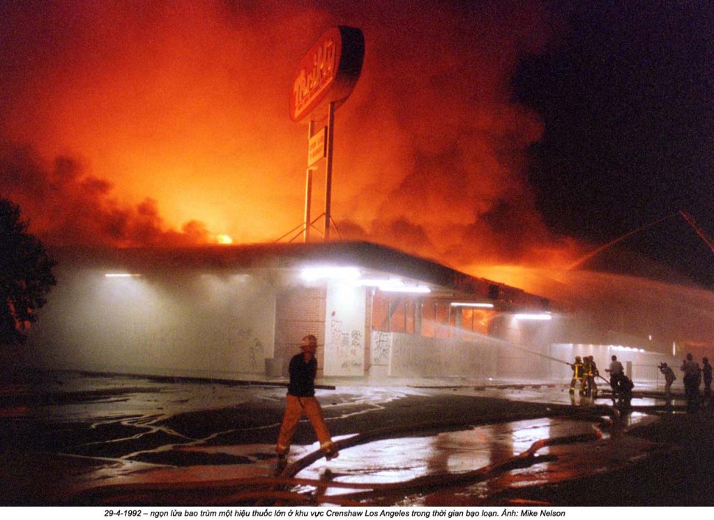 1992 Los Angeles riots (62).jpg