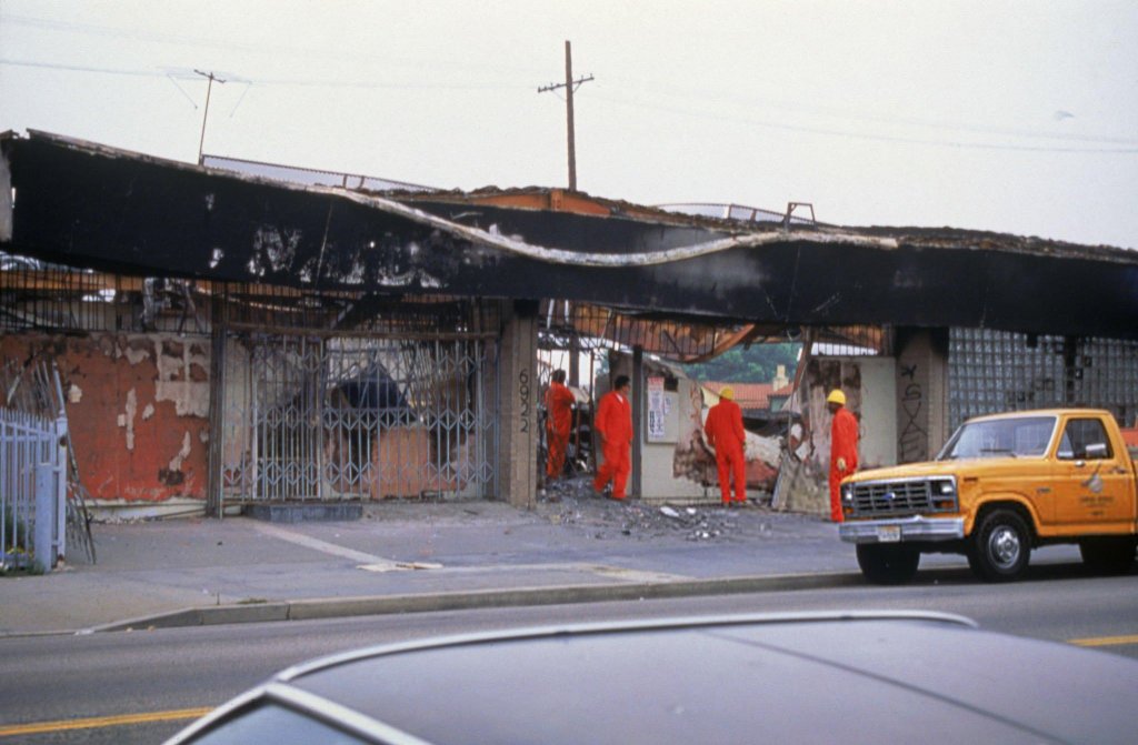 1992 Los Angeles riots (117).jpg