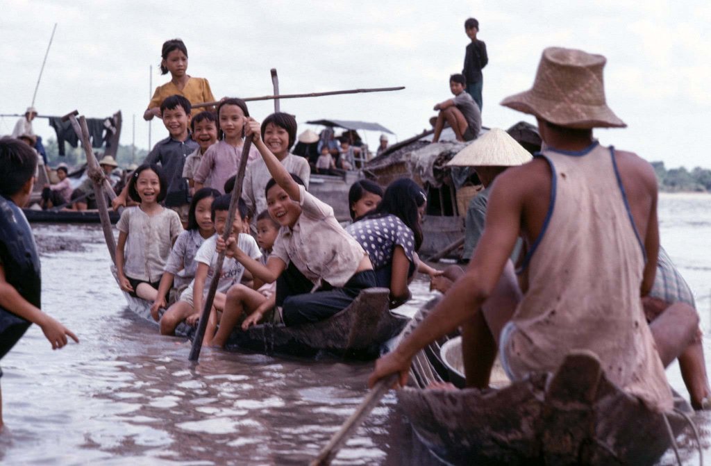 Việt Nam 1978_3 (1).jpg