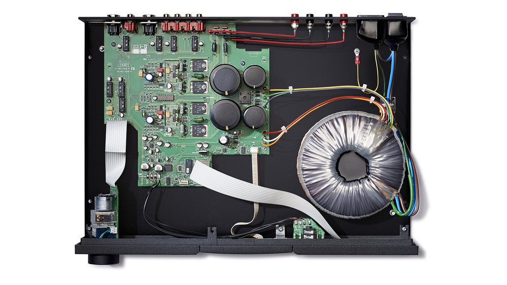 naim-nait-5si-integrated-amplifier-inside.jpg