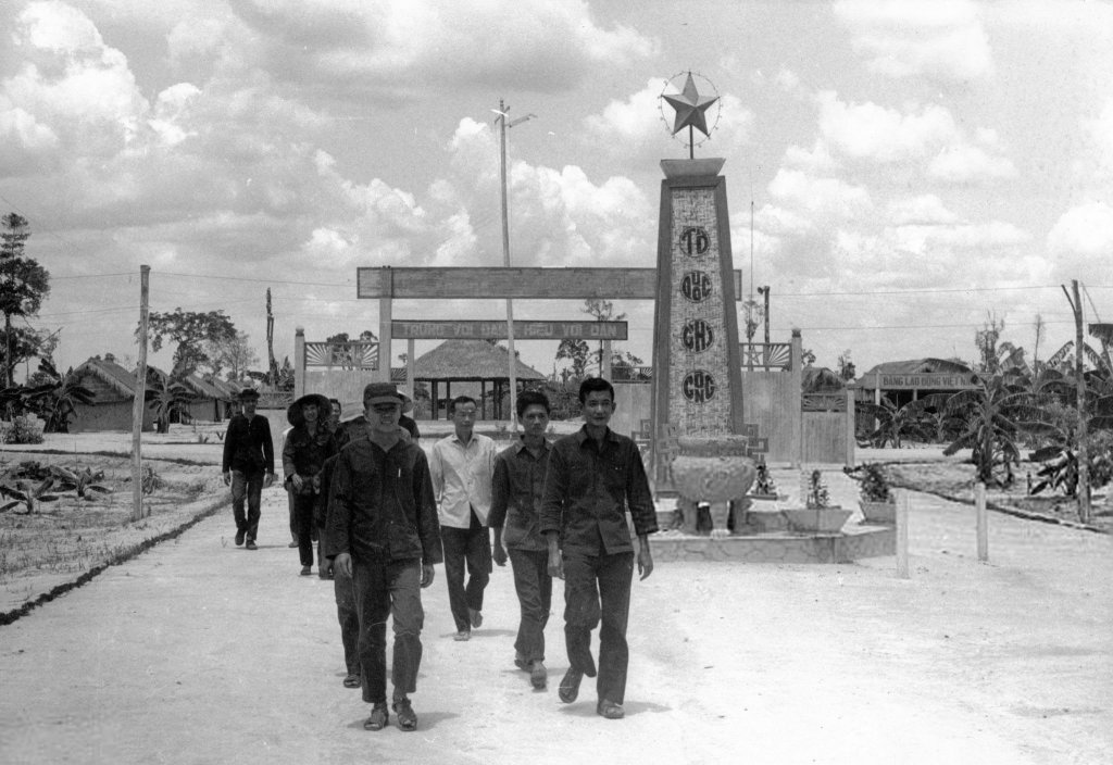 Việt Nam 1976_6 (2).jpg