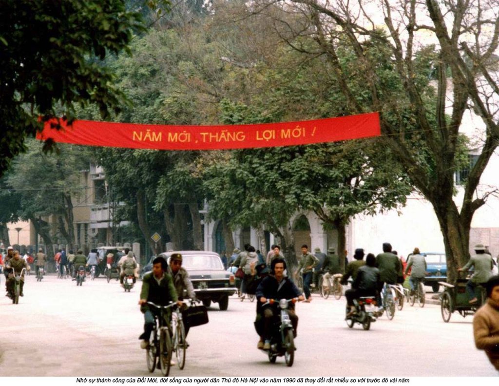 Việt Nam 1990 (1).jpg