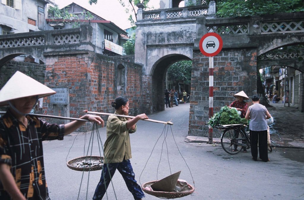 Việt Nam 2002_8_1 (1).jpg