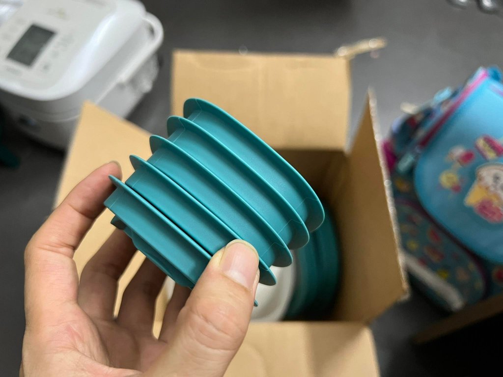 Bộ 21 hộp nhựa Flex and Seal nắp đậy thông minh Rubbermaid - sản xuất tại Mỹ14.jpeg