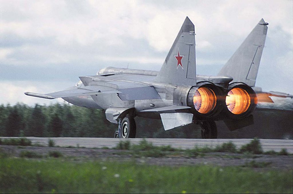 MiG-25 (23).jpg
