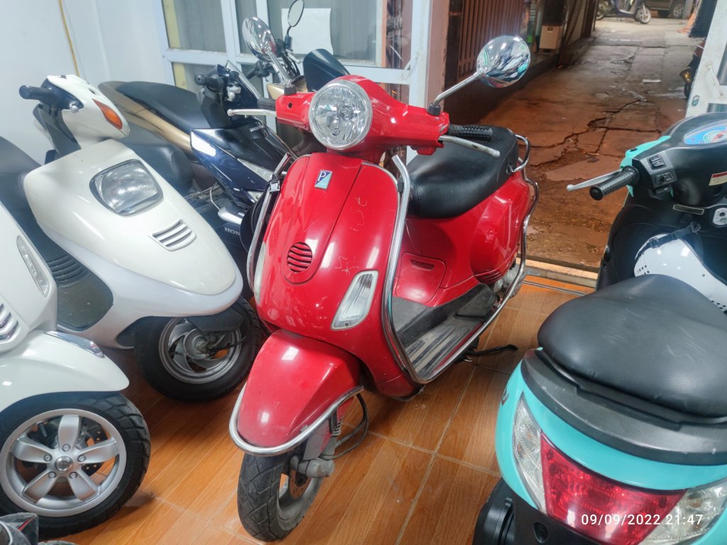 vespa lx  (1).jpg