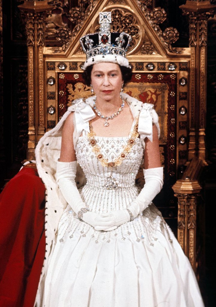 Elizabeth II (717).jpg