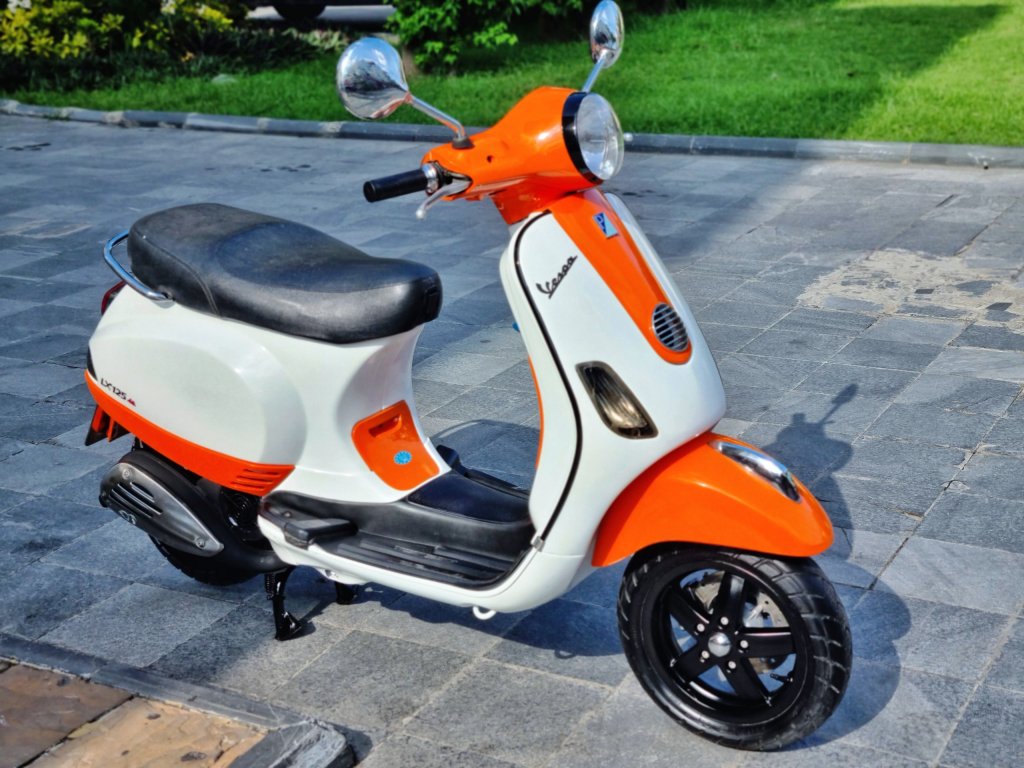 vespa  (2).jpg