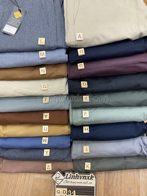 quan-kaki-slimfit-uniqlo (1).jpg