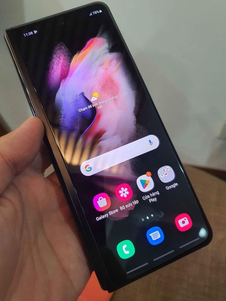 Galaxy Note 9: Samsung Galaxy Note 9 được trang bị nhiều tính năng tốt nhất trong phân khúc, từ camera đến hiệu năng. Với màn hình lớn, độ phân giải cực cao, chắc chắn sẽ mang đến cho bạn những trải nghiệm tuyệt vời, đặc biệt là trong lĩnh vực giải trí. Nếu bạn yêu công nghệ, hãy xem hình ảnh để trải nghiệm với Samsung Galaxy Note