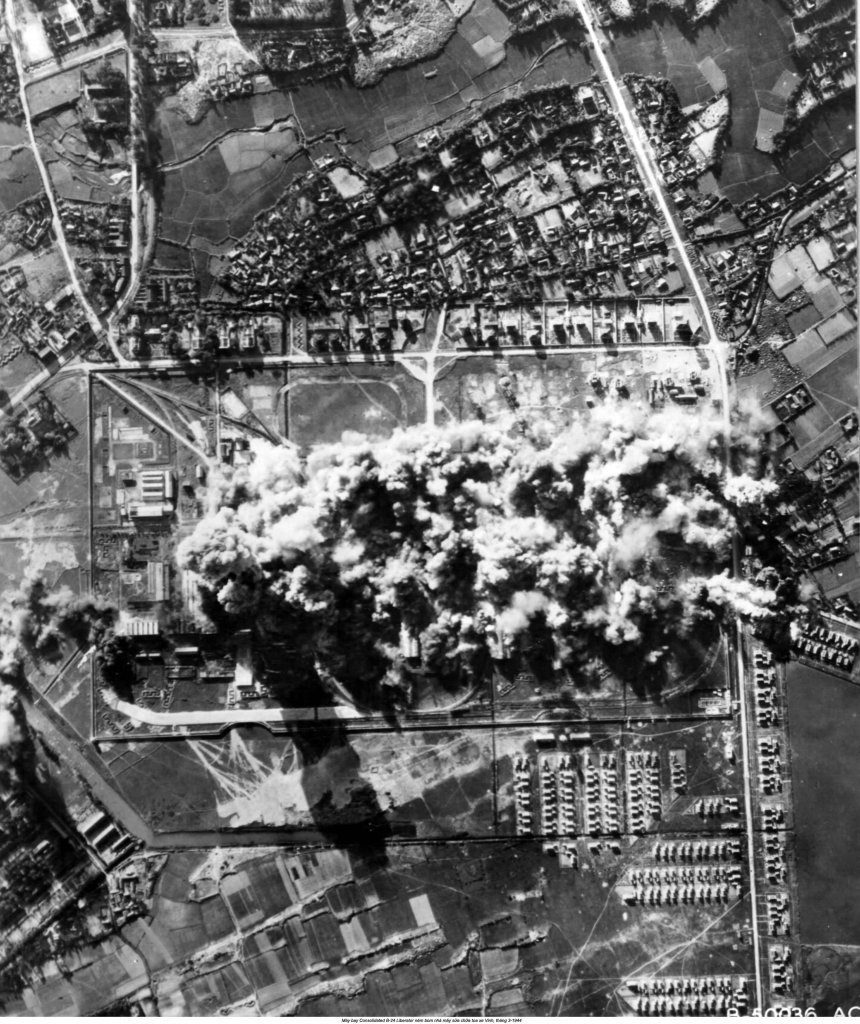 Bombing Vietnam 1944_3 (35).jpg