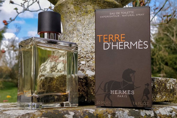 Terre-d-hermes-bottle-on-stone-wall.jpg