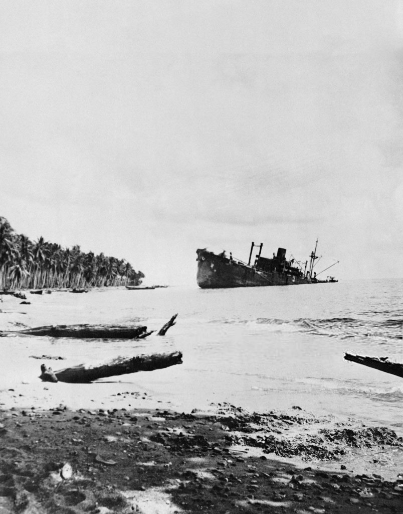 Solomon Islands 1942_11_14 (4).jpg