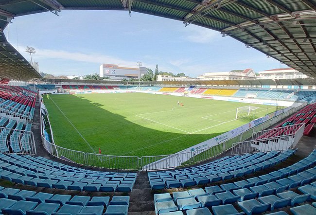 Pleiku_stadium.jpg