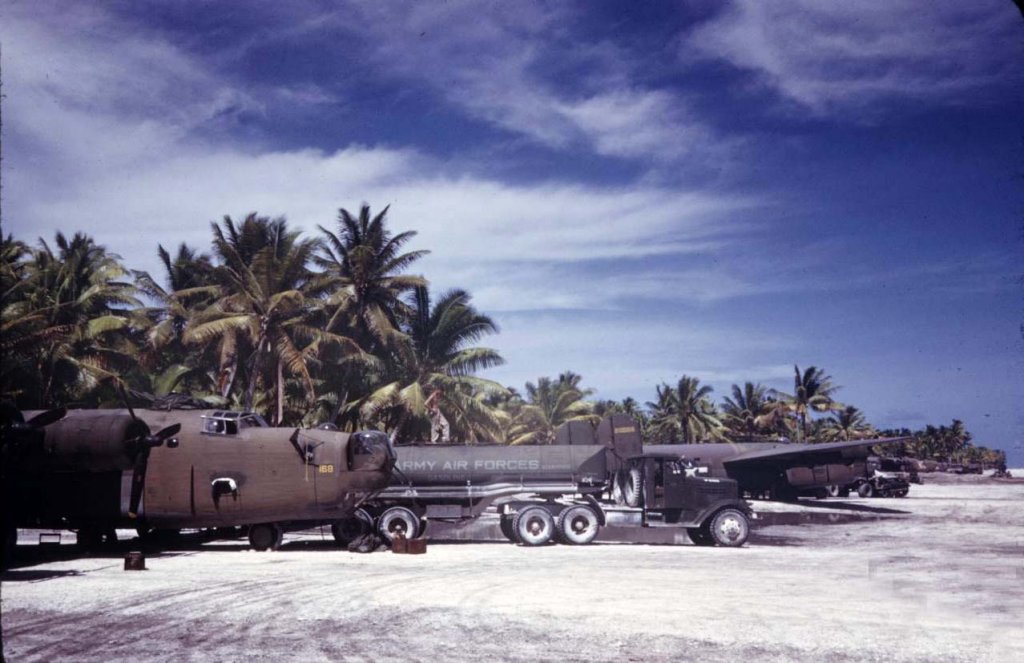 Gilbert Islands 1944_3 (61).jpg