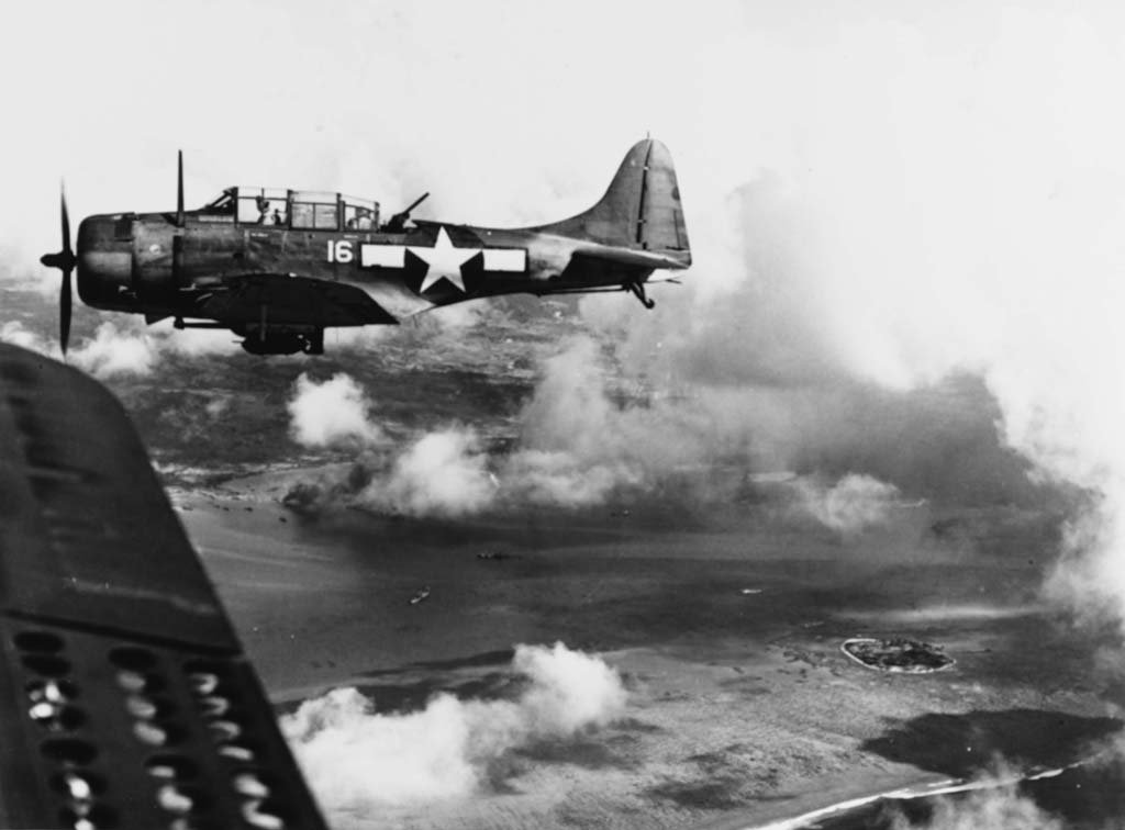 Mariana Islands 1944_6_15 (11).jpg