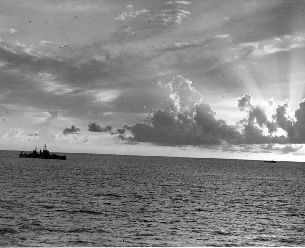 Mariana Islands 1944_6_15 (17).jpg