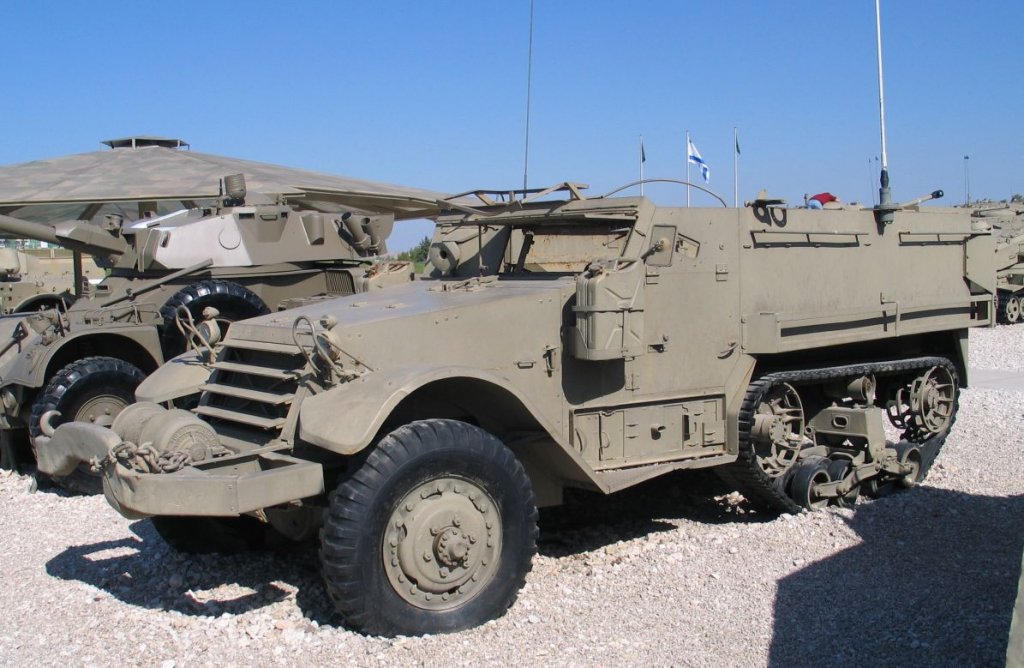 M5-Halftrack-latrun-2-2.jpg