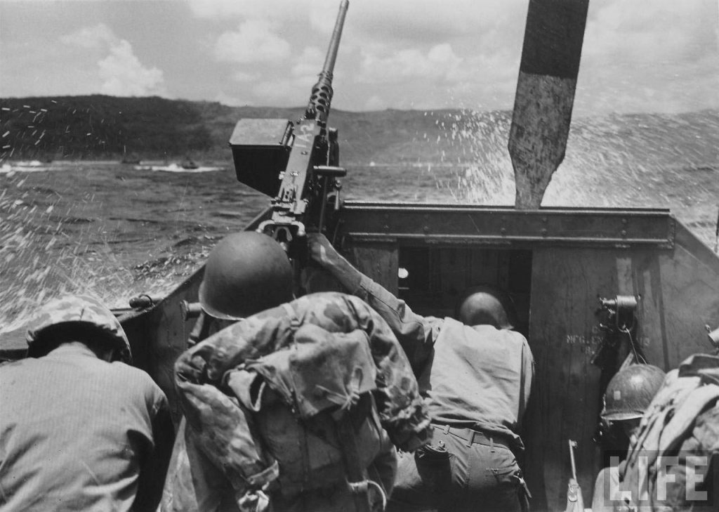 Guam 1944_7_20 (14).jpg