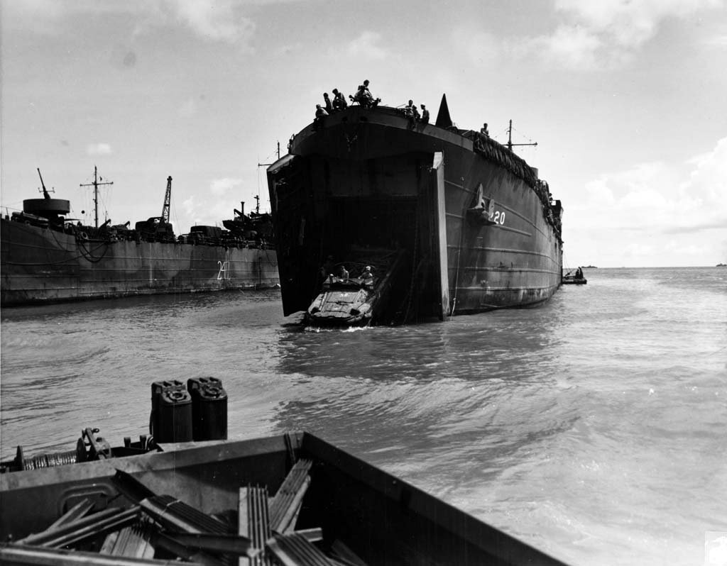 Guam 1944_7_20 (9).jpg