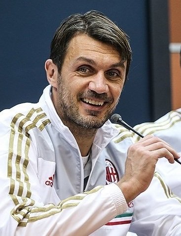 Paolo_Maldini_press_conference_in_Tehran_(cropped).jpg