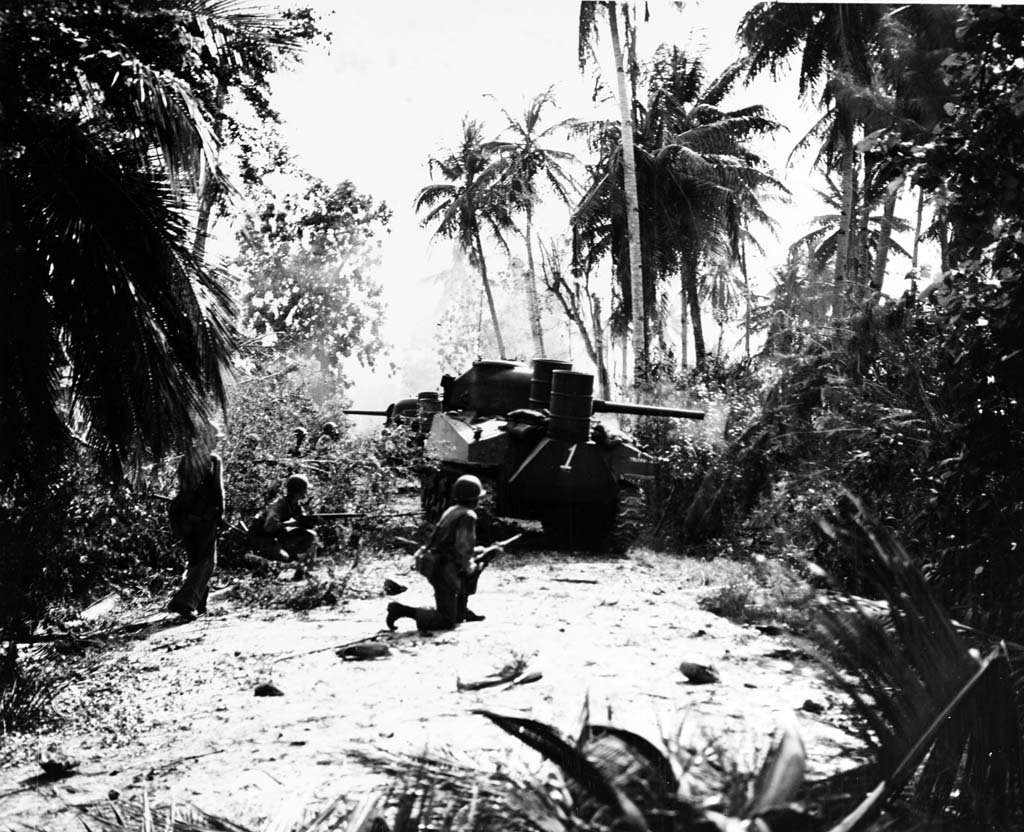 Guam 1944_7_31 (2).jpg