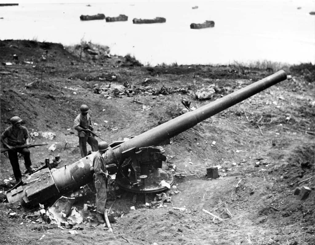 Guam 1944_7_31 (5).jpg