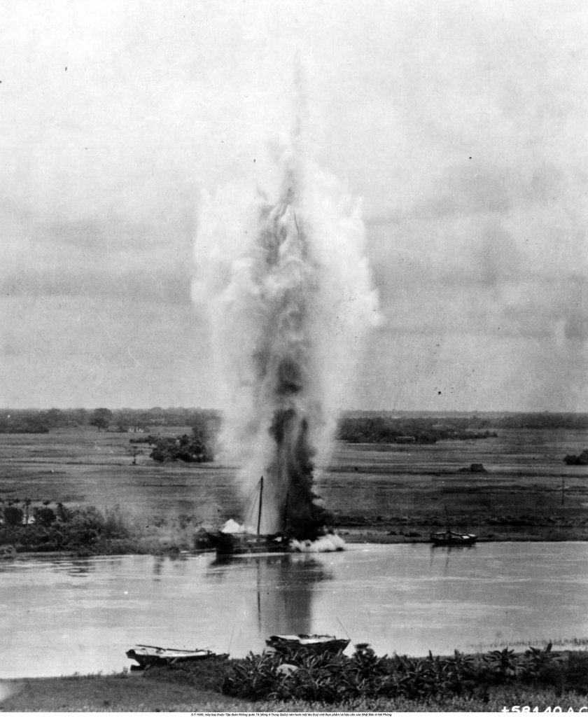 Bombing Vietnam 1945_7_5 (2).jpg