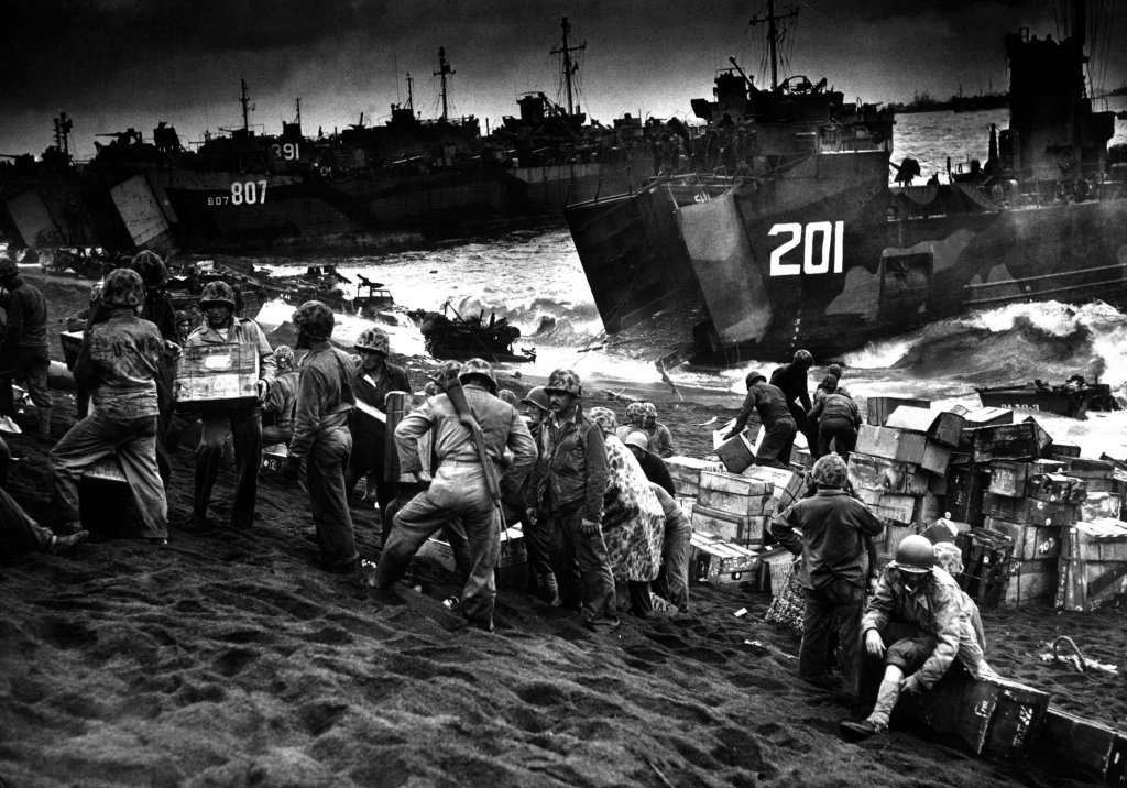 Iwo Jima 1945_2_19 (102).jpg