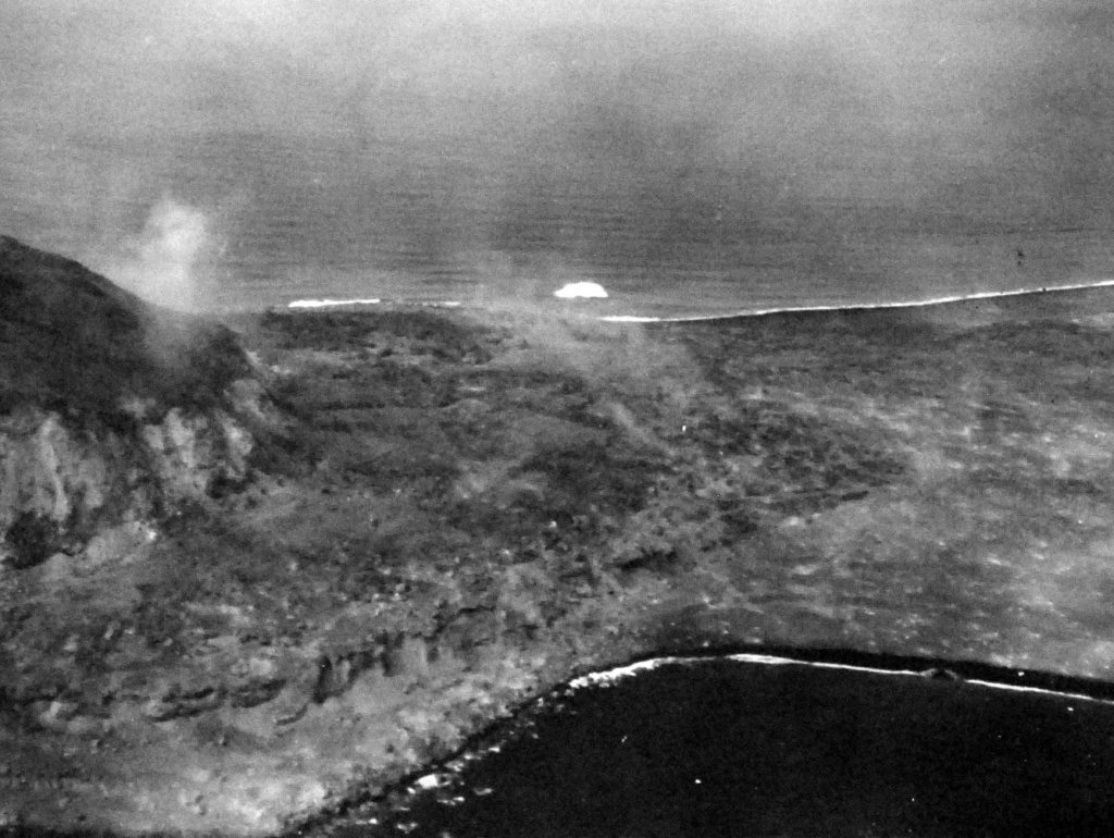 Iwo Jima 1945_2_19 (103).jpg