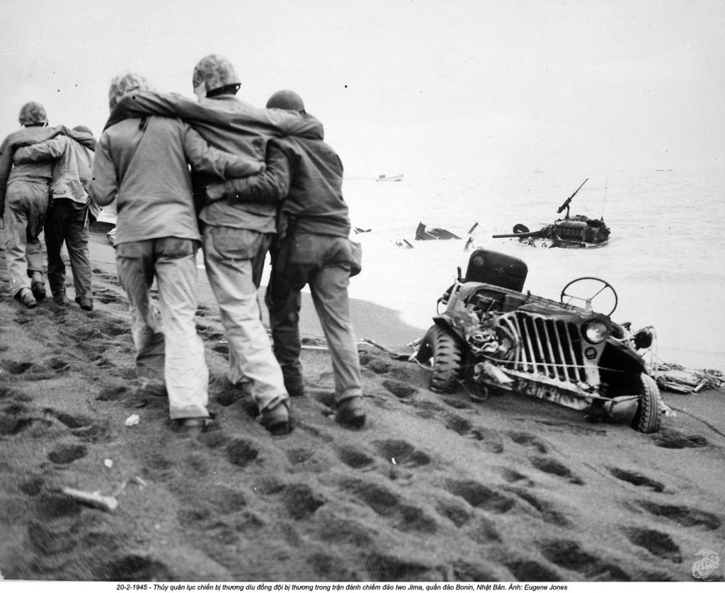 Iwo Jima 1945_2_20 (10).jpg