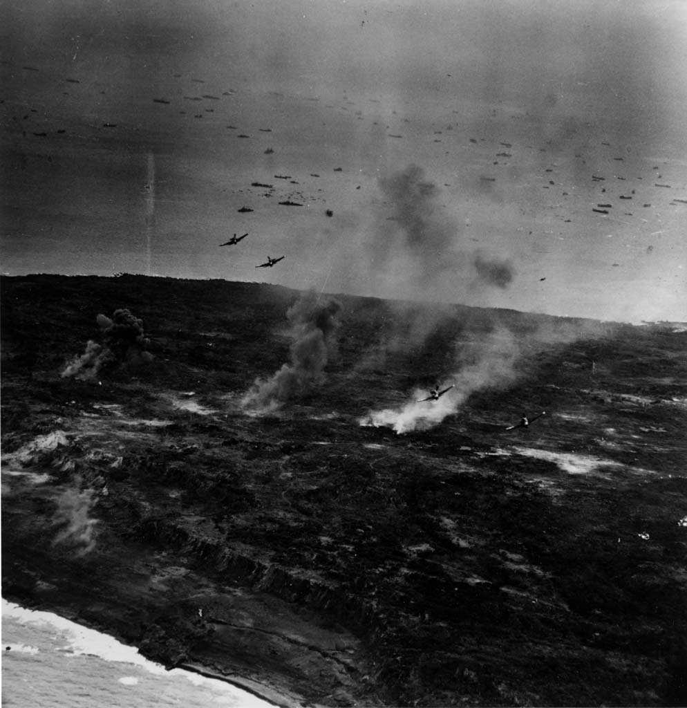 Iwo Jima 1945_2_21 (6).jpg