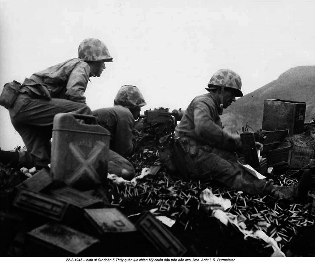 Iwo Jima 1945_2_22 (11).jpg